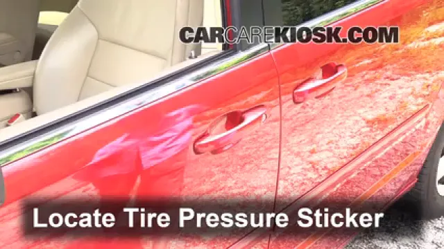 2009 Volkswagen Routan SEL 4.0L V6 Neumáticos y ruedas Controlar presión de neumáticos